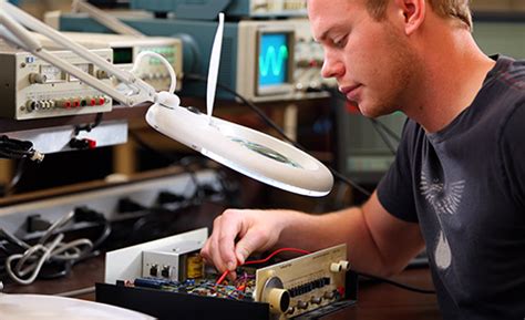 electron college|electronics technician degree online.
